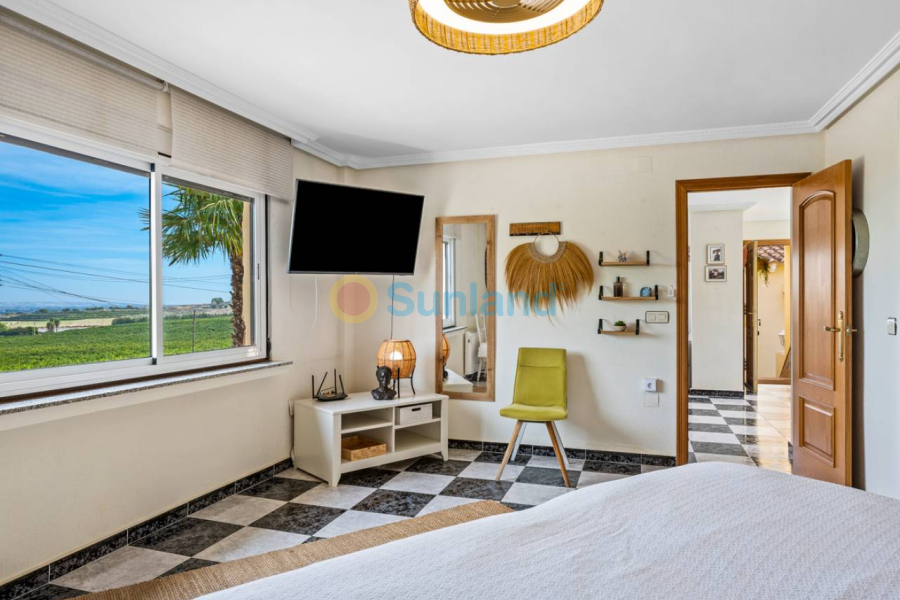 Använda fastigheter - Villa - Algorfa - Castillo de montemar