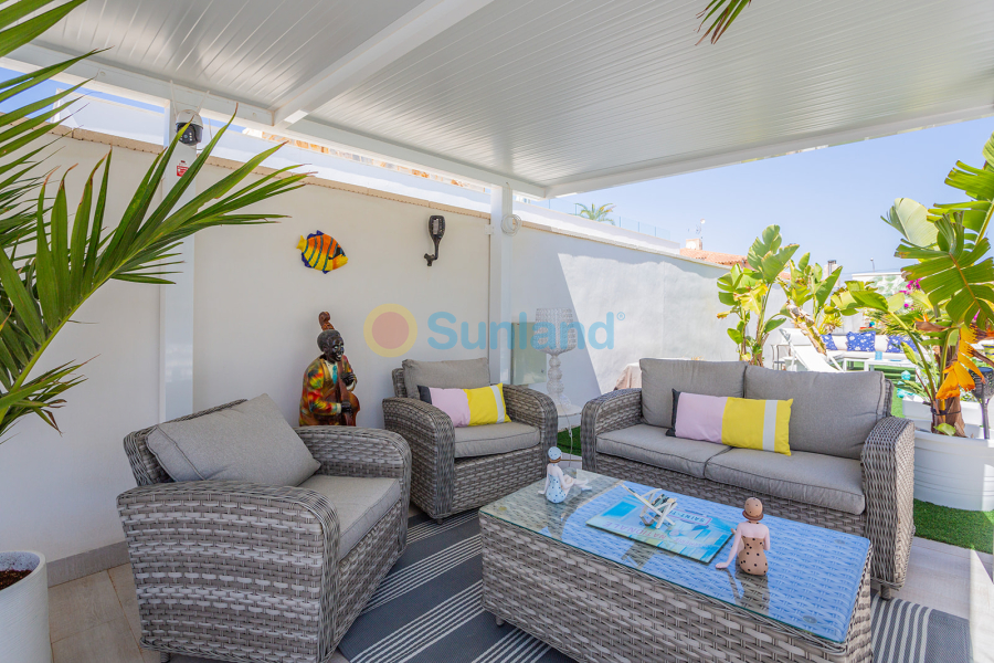 Resale - Villa - Torrevieja - La Siesta