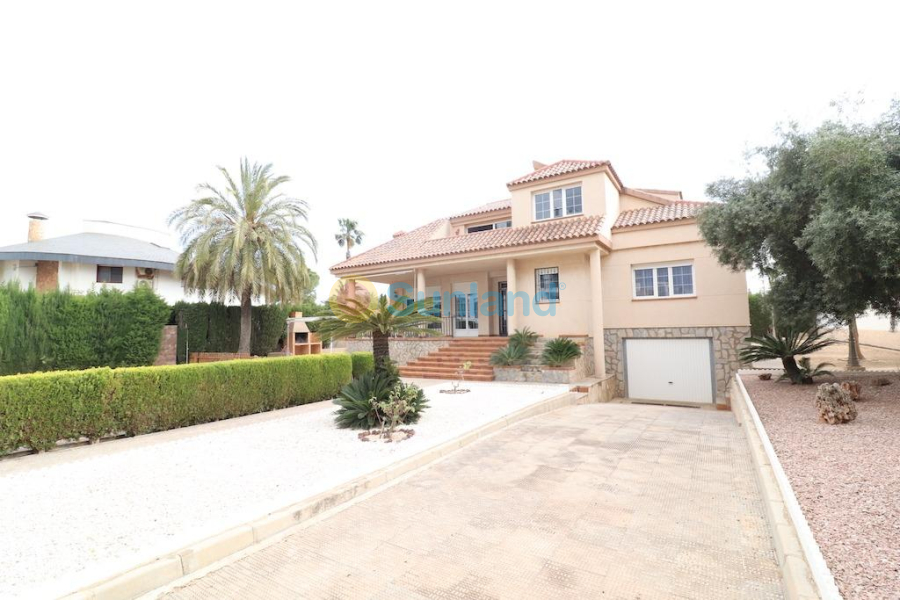 Resale - Villa - Pilar de la Horadada - RioMar