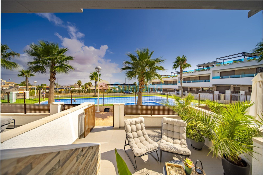 Resale - Casa de Pueblo - Torrevieja - Los Altos