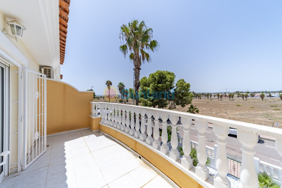 Använda fastigheter - Casa de Pueblo - Ciudad Quesada - Doña Pepa