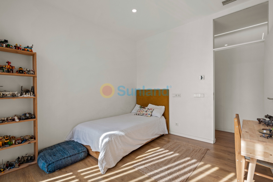 Använda fastigheter - Villa - Finestrat