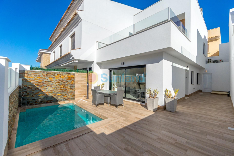 Ny bygg - Semidetached - San Pedro del Pinatar - Polideportivo