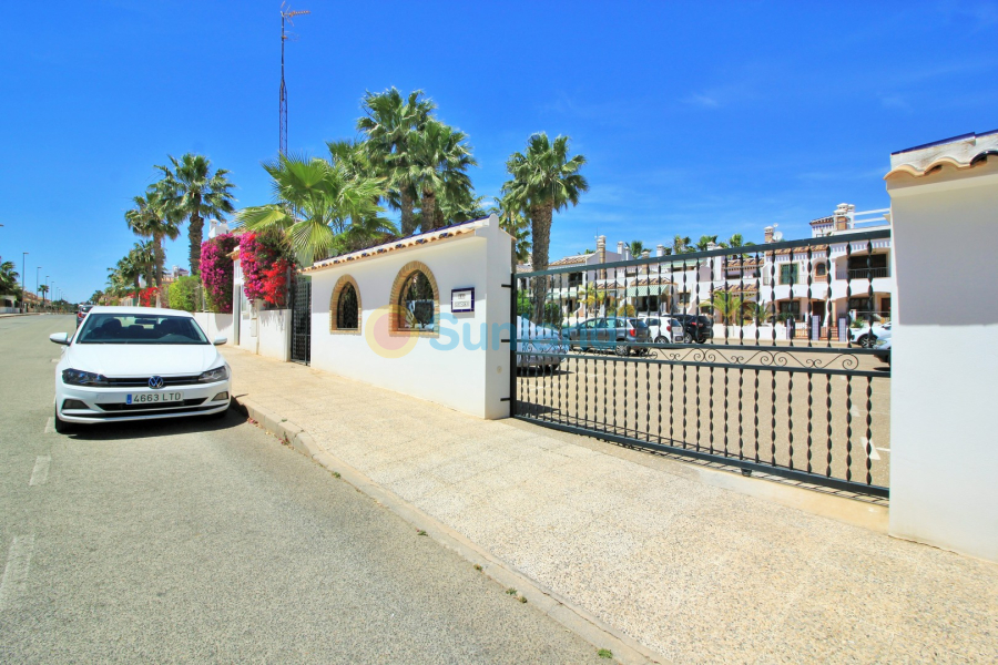 Resale - Townhouse - Villamartin - PAU 8