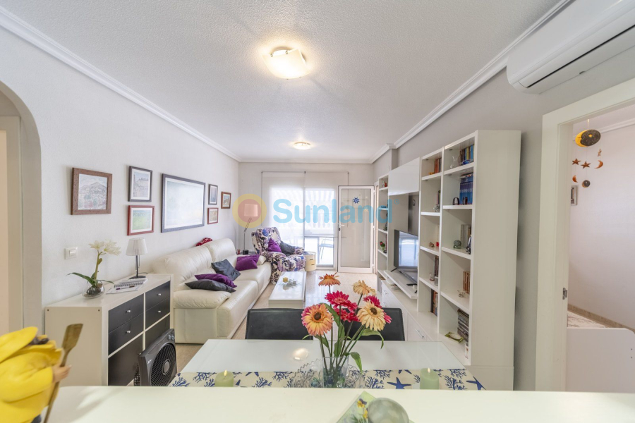 Resale - Apartamento - Torrevieja - La Mata