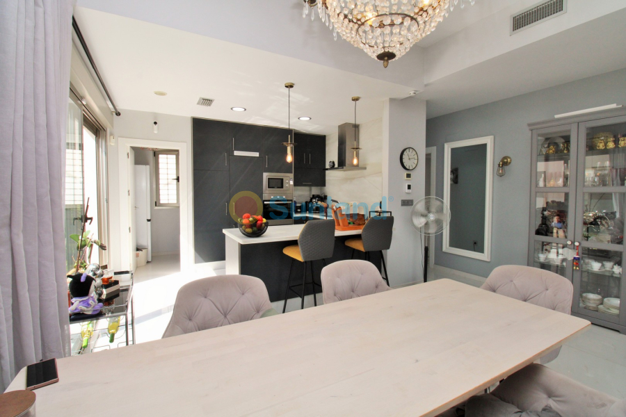 Använda fastigheter - Villa - Villamartin