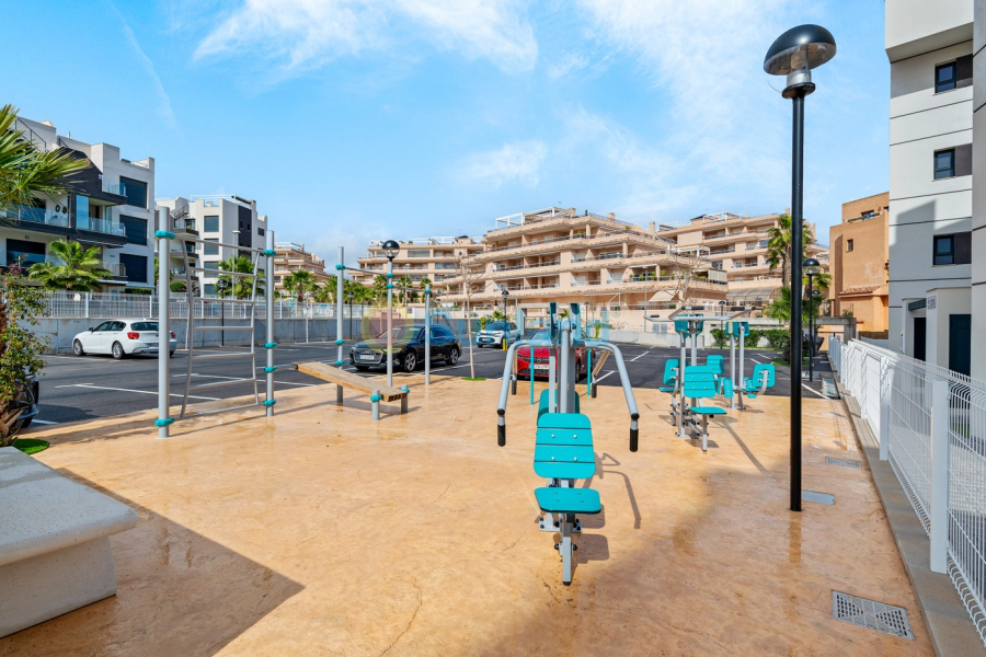 Resale - Apartment - Orihuela Costa - Villamartin