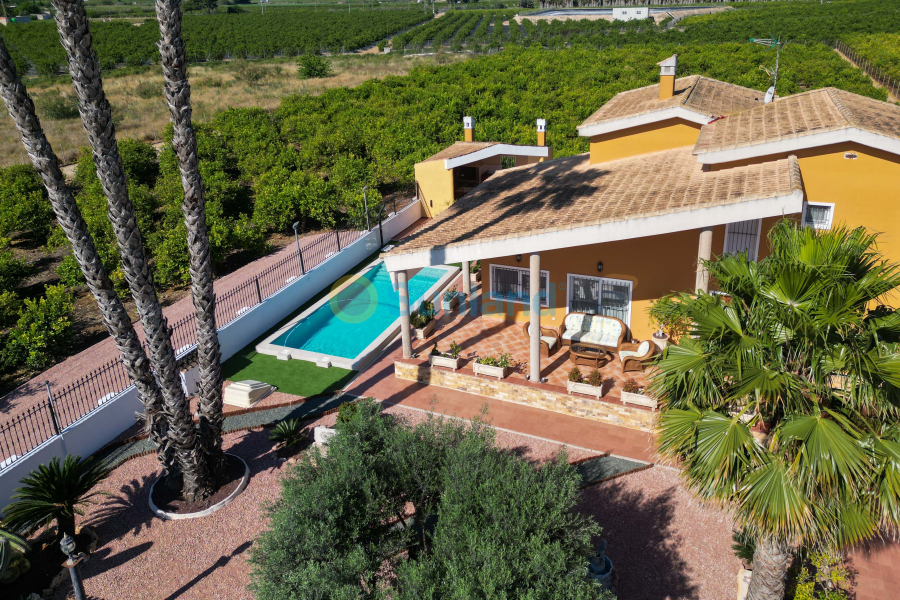 Använda fastigheter - Villa - Orihuela