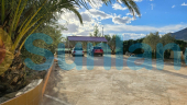 Resale - Villa - Hondón de las Nieves - 