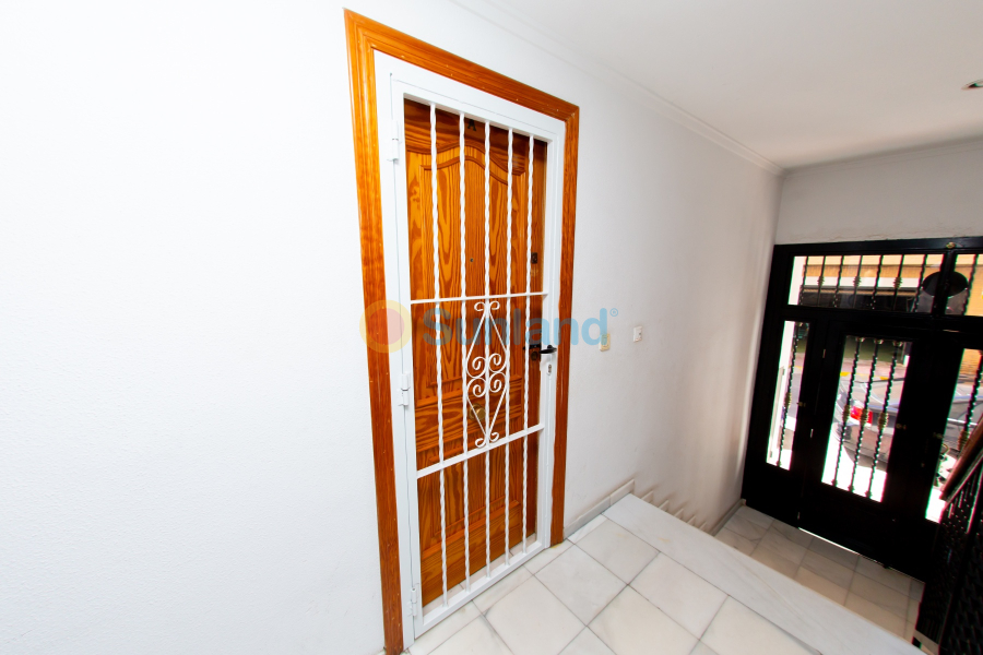 Resale - Apartment - Torrevieja