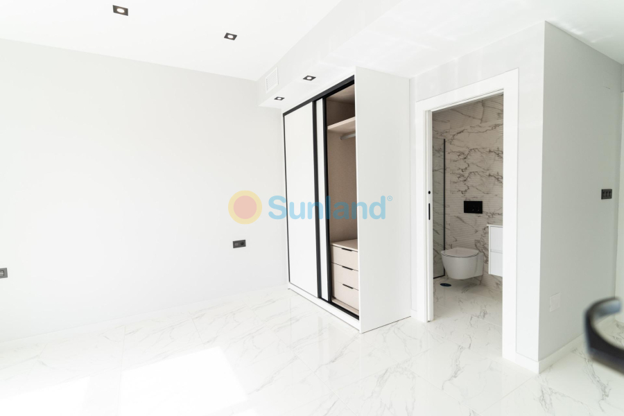 Nueva construcción  - Chalet - Orihuela Costa - Punta Prima