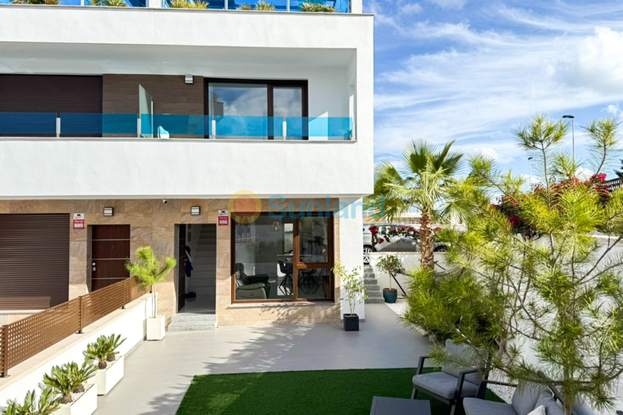 Använda fastigheter - Villa - Torrevieja - Los Balcones