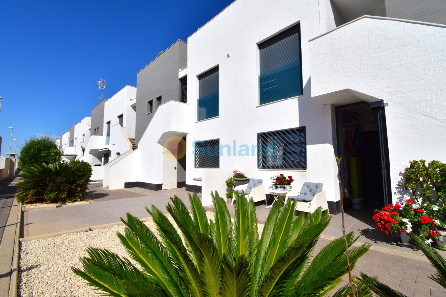 Resale - Apartment - Orihuela Costa - La Zenia