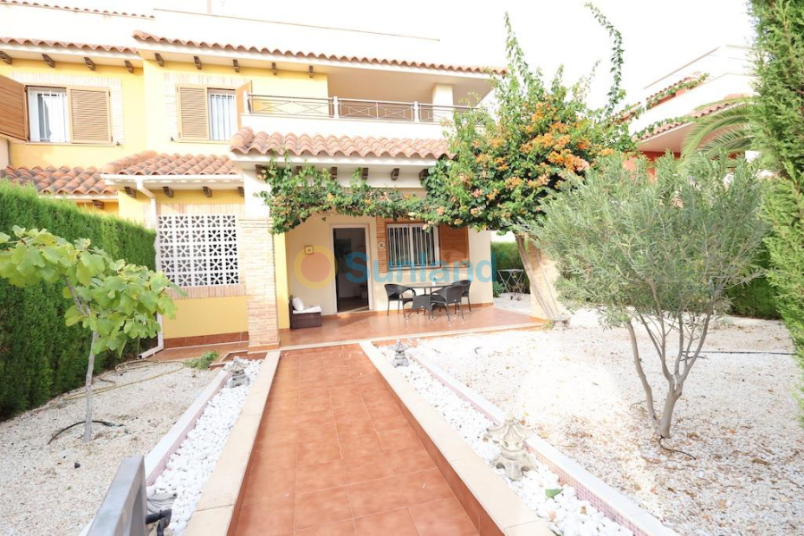 Resale - Terraced house - Orihuela Costa - Punta Prima