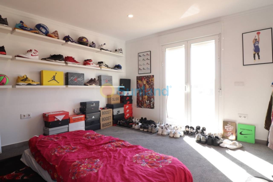 Resale - Villa - Rojales