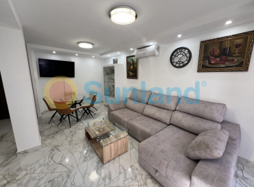 Apartamento - Segunda mano - Torrevieja - Centro