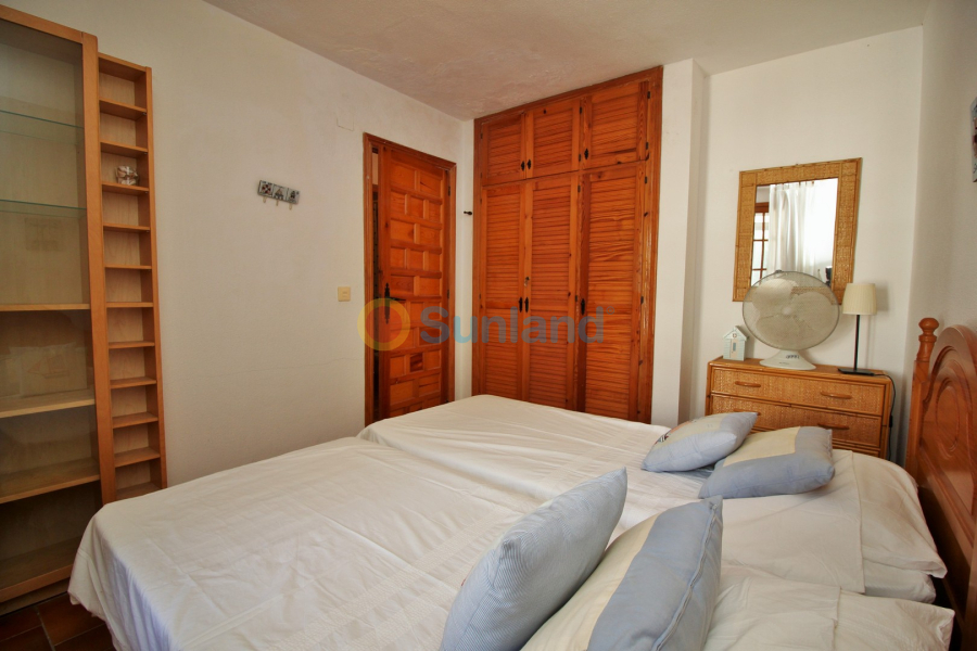 Resale - Townhouse - Villamartin