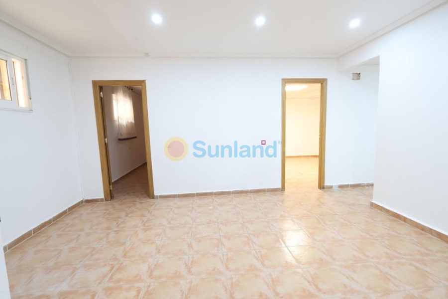 Segunda mano - V - Orihuela Costa - Villamartín-Las Filipinas