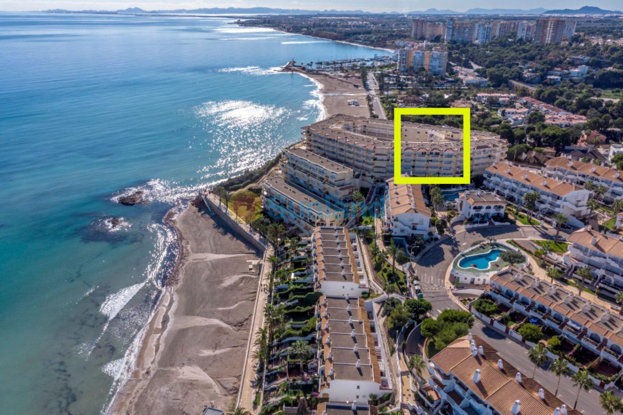 Resale - Apartment - Orihuela Costa - Campoamor