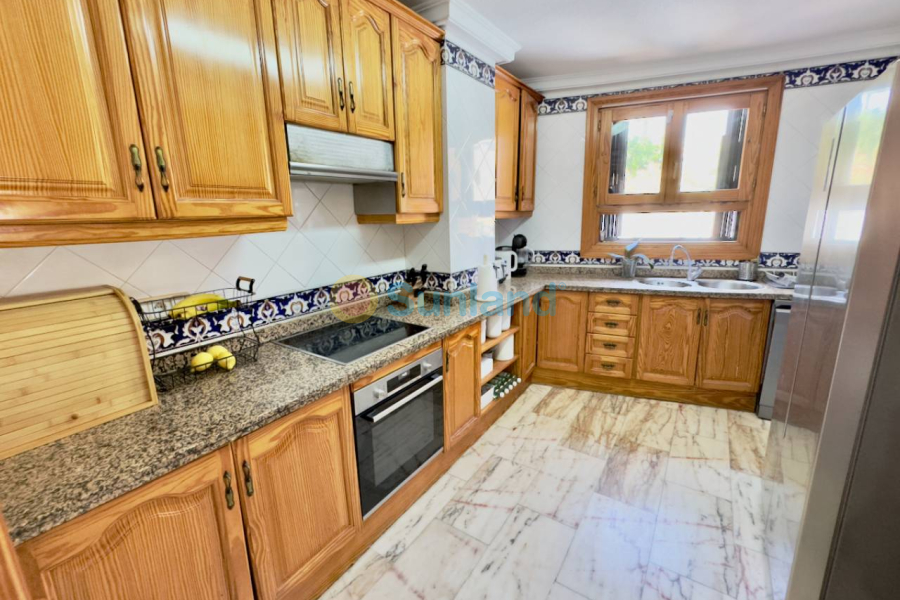 Resale - Villa - Guardamar del Segura - 