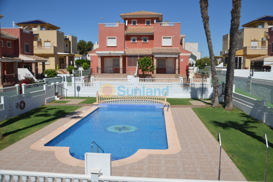 Brukte eiendommer - Villa - Torrevieja - Los Balcones