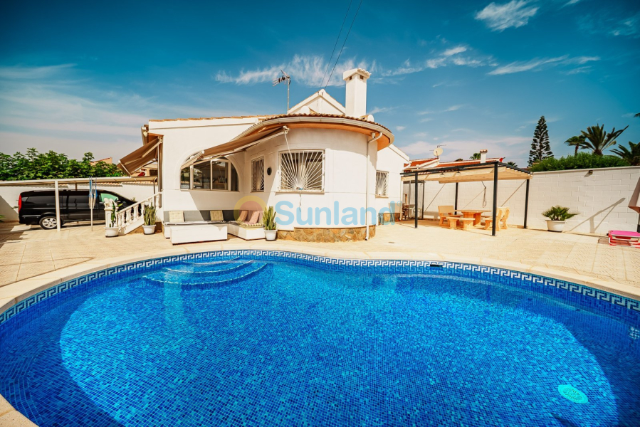 Resale - Villa - Ciudad Quesada