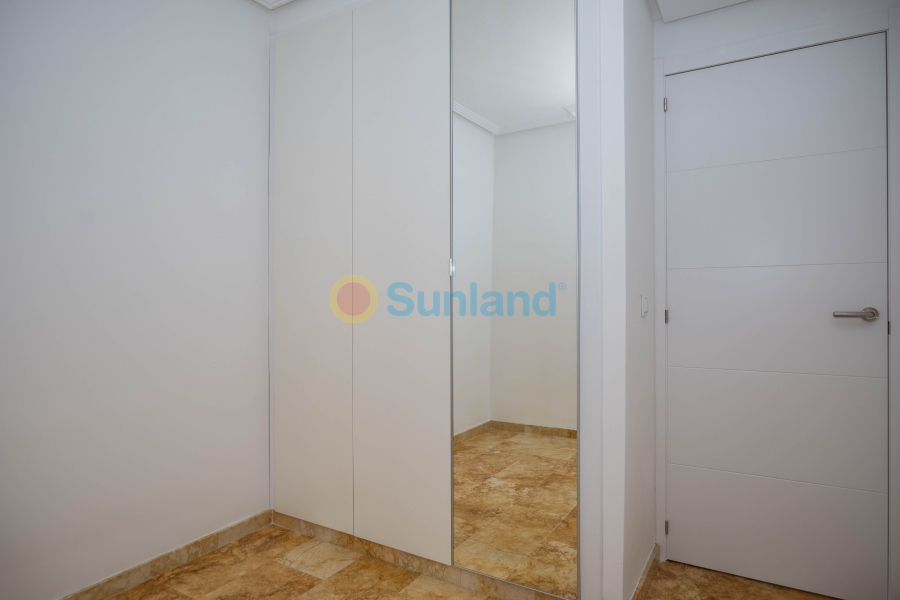 Segunda mano - Apartamento - Torrevieja - Playa del Cura