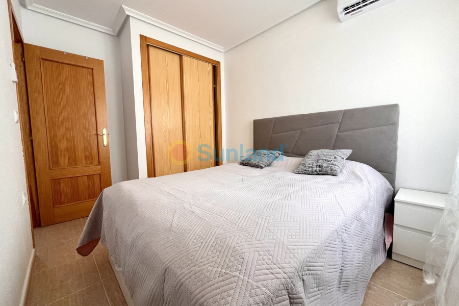 Resale - T - Avileses