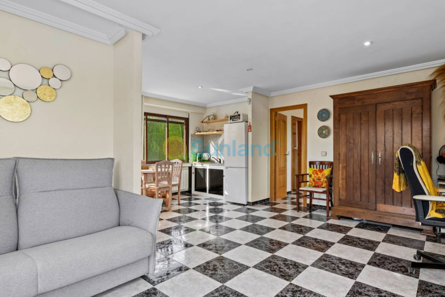 Använda fastigheter - Villa - Algorfa - Castillo de montemar