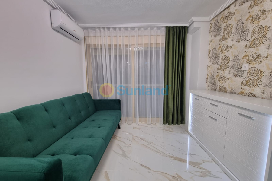 Resale - Apartment - Guardamar del Segura - 