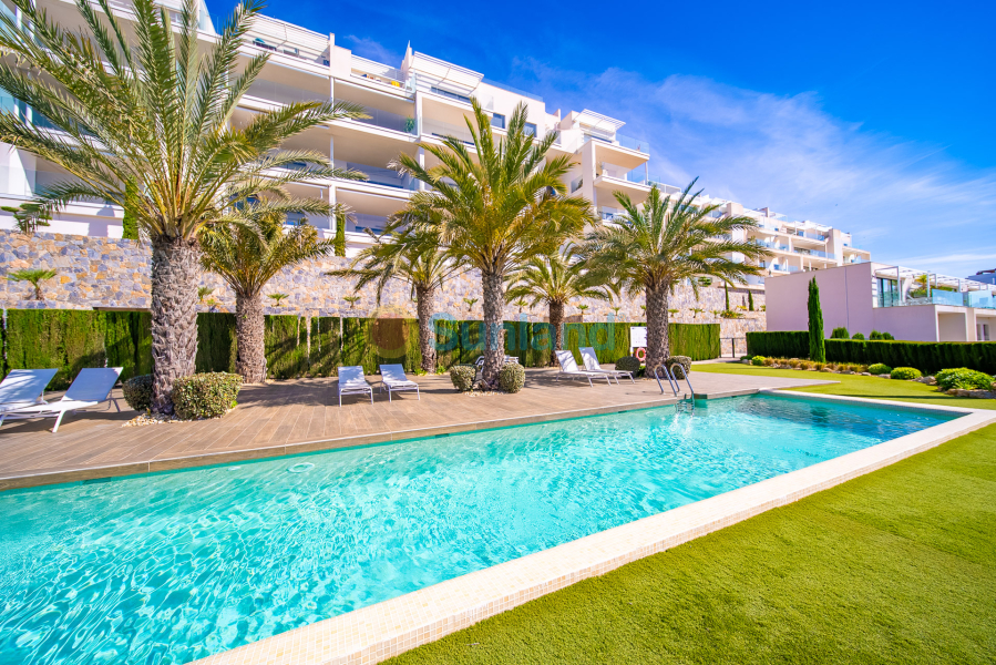 Verkauf - Apartamento - Orihuela Costa - Las colinas golf