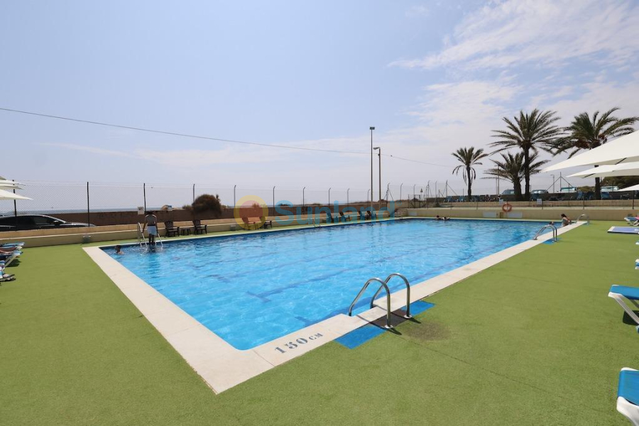 Resale - Apartment - ALICANTE - Barrio Obrero