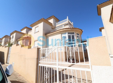 Villa - Resale - Orihuela Costa - Villamartin