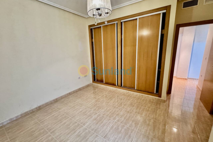 Resale - Apartment - Formentera del Segura - 