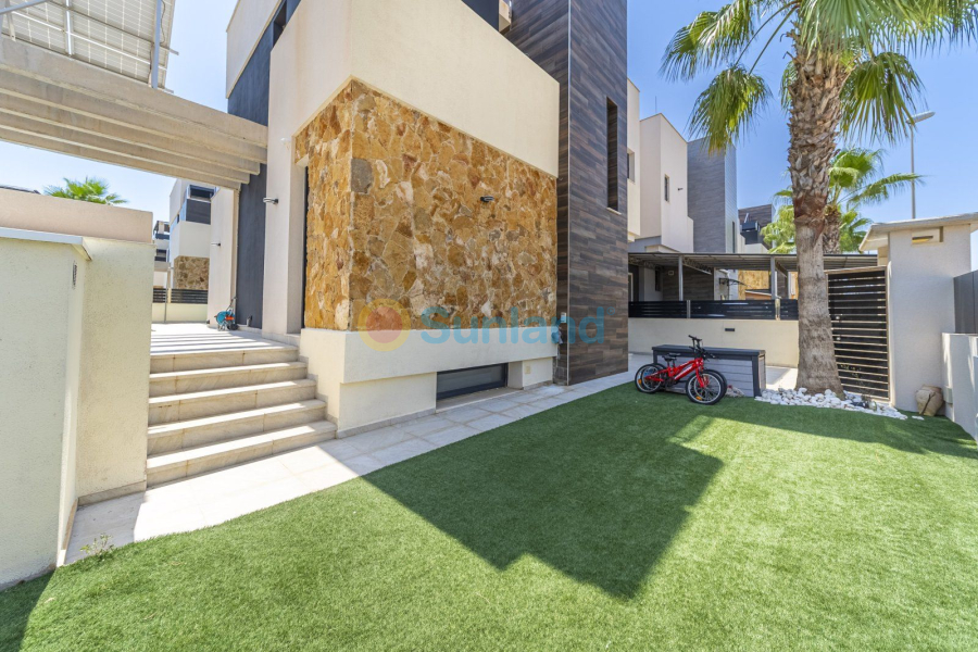 Resale - Villa - Orihuela Costa - Lomas De Cabo Roig