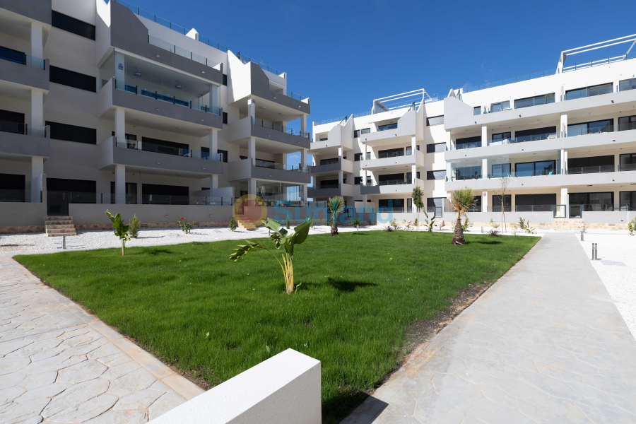 Resale - Apartamento - Orihuela Costa - Villamartin