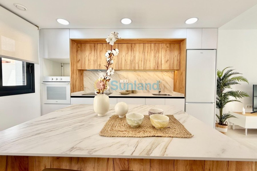 Новостройка - Town House - Cox - San Fernando
