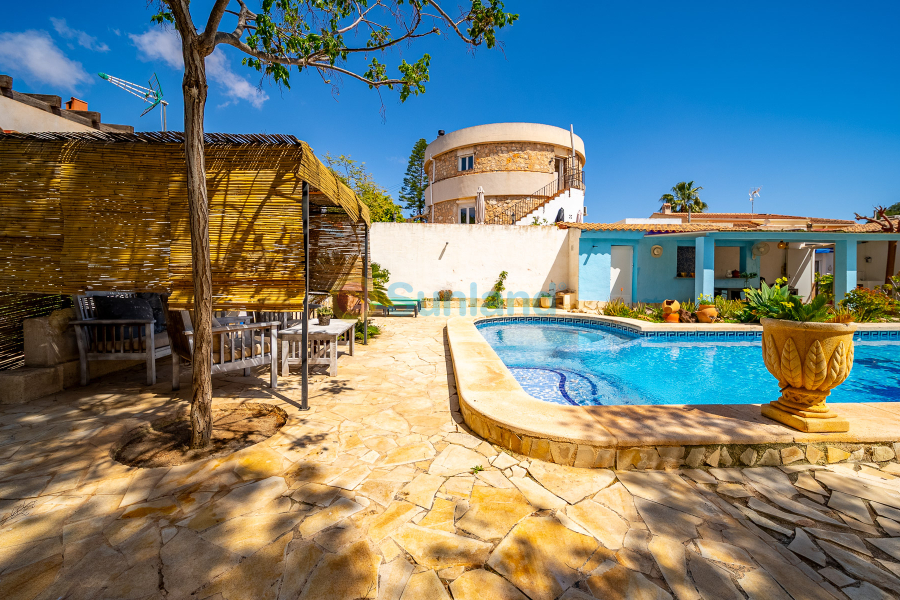 Resale - Villa - Torrevieja - Los Balcones