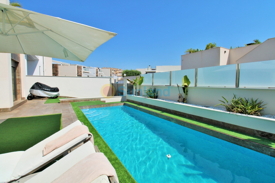 Använda fastigheter - Villa - Villamartin