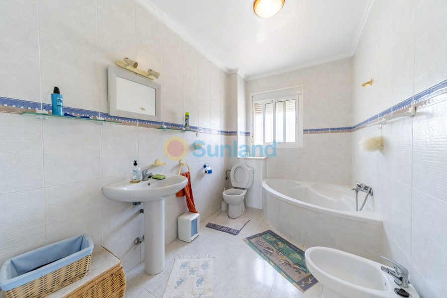 Använda fastigheter - Casa de Pueblo - Ciudad Quesada - Doña Pepa