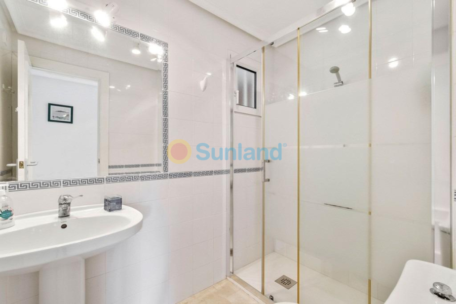 Resale - Apartment - Orihuela Costa - Altos de Campoamor