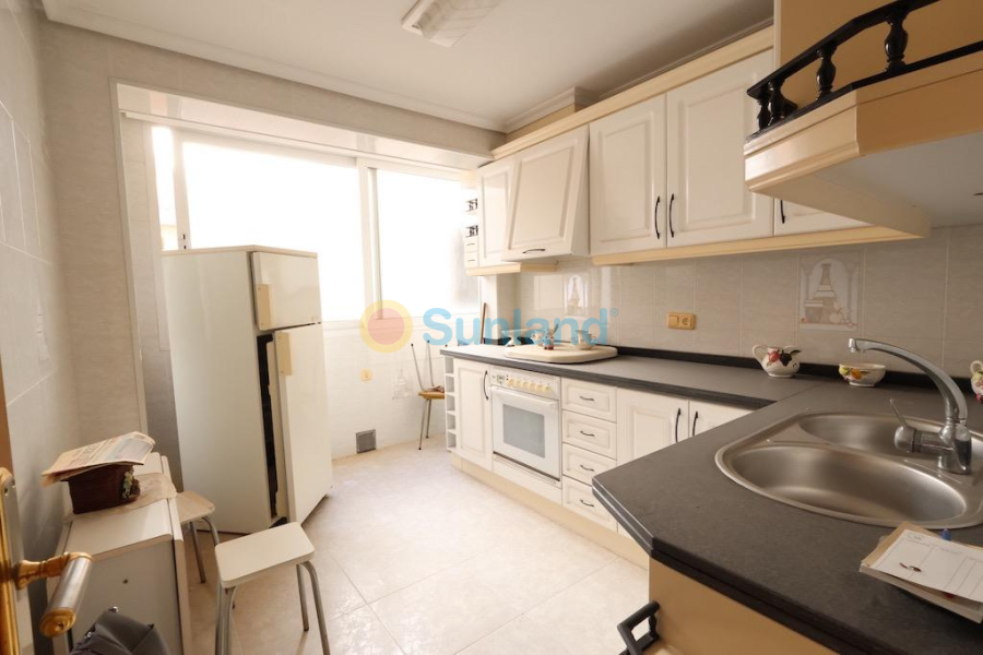 Resale - Apartment - Torrevieja