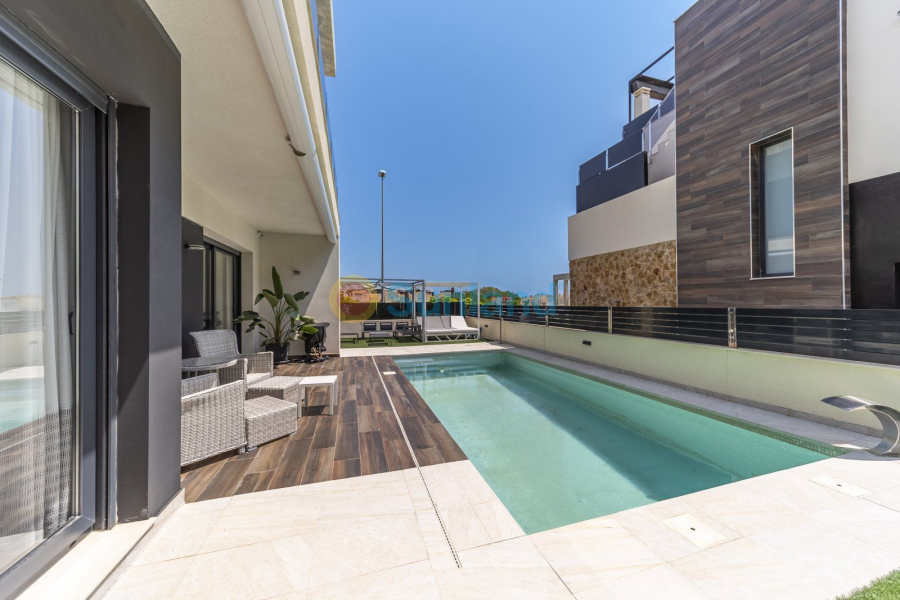 Resale - Villa - Orihuela Costa - Lomas De Cabo Roig