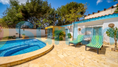 Resale - Villa - Torrevieja - Los Balcones