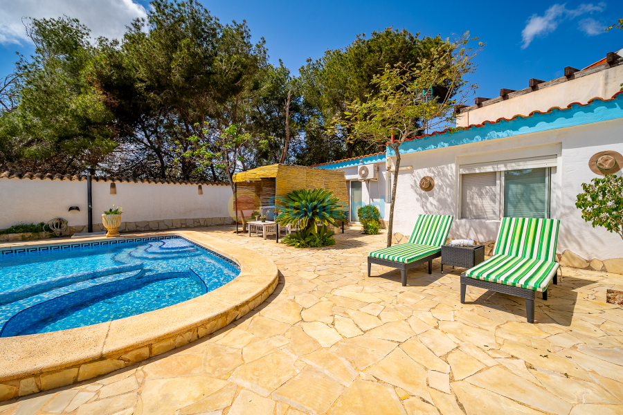 Resale - Villa - Torrevieja - Los Balcones