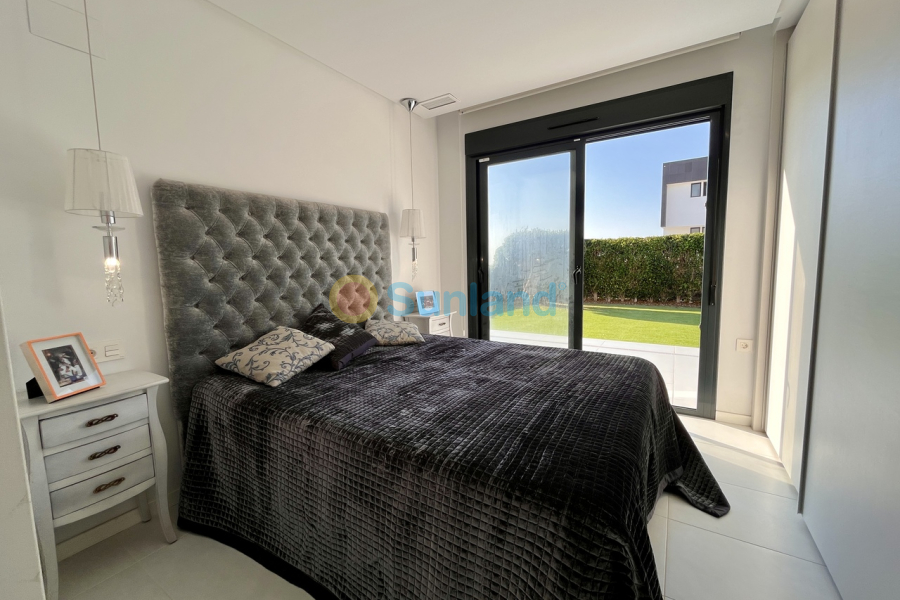 Segunda mano - V - Los Dolses