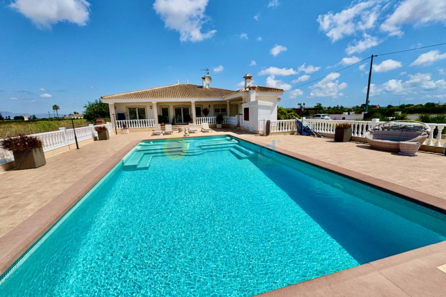 Resale - Villa - Rojales