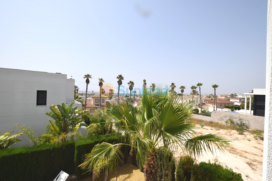 Resale - Detached Villa - Ciudad Quesada - Airstrip
