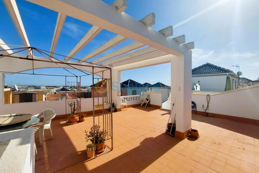 Resale - Chalet - Torrevieja - Los Balcones