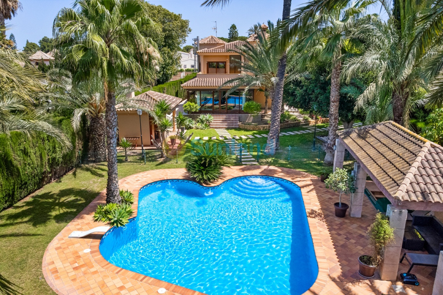 Resale - Villa - Elche/Elx